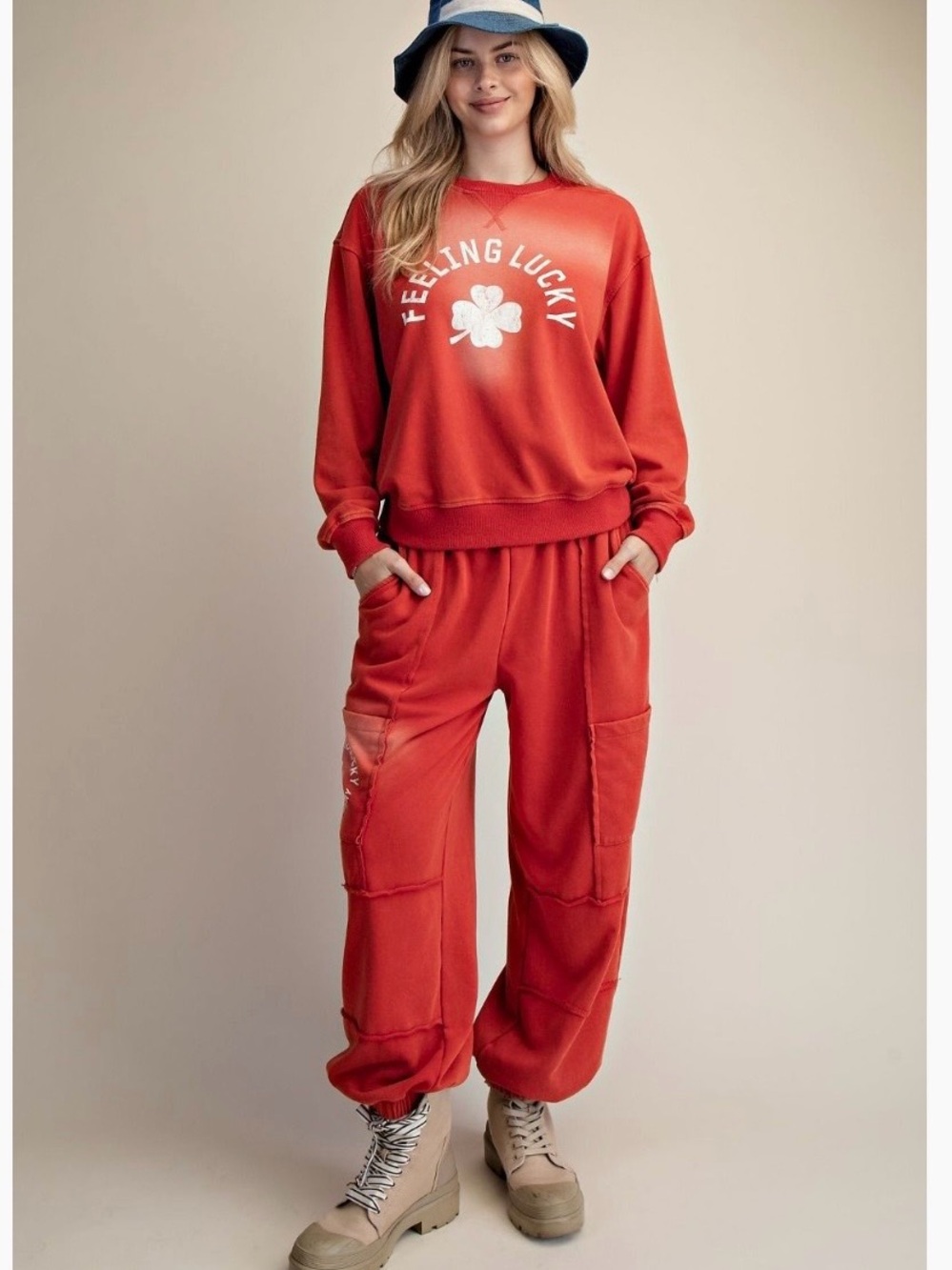 Easel Feeling Lucky Red Lounge Sweatshirt & Joggers Set